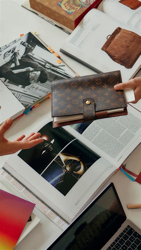 louis vuitton campllong - Empleo Internship .